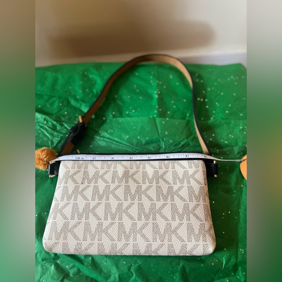 Michael Kors Belt Bag - Picture 6 of 9